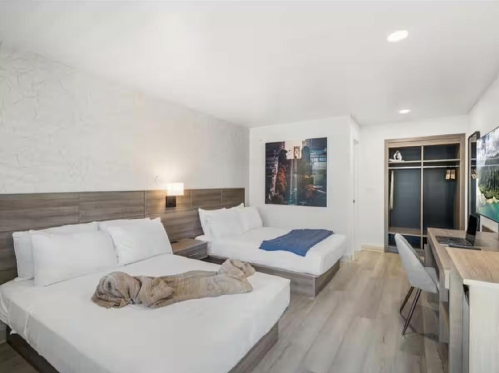 Motel Geary Parkway 3*